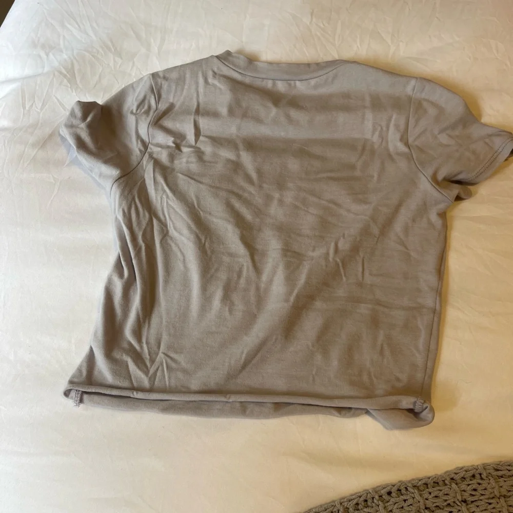 Baby tee - Picture 2 of 3